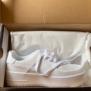 NIKE AIR FORCE 1 SAGE